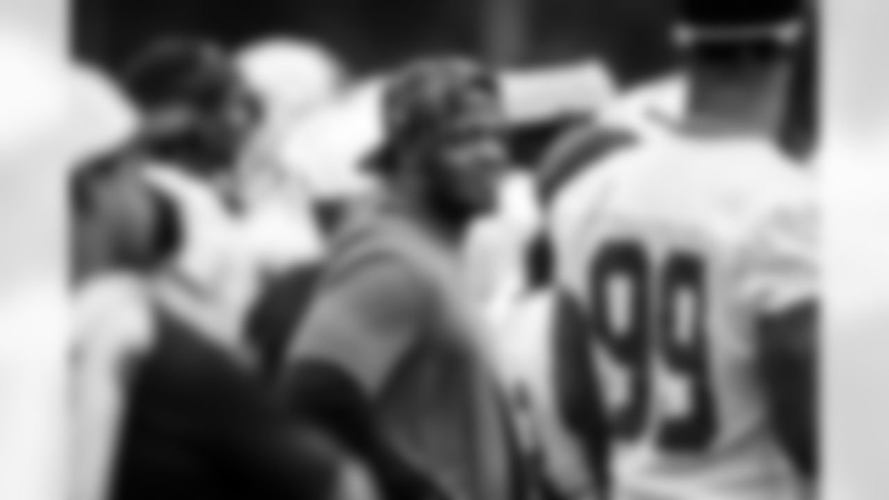 DE Samson Ebukam #52