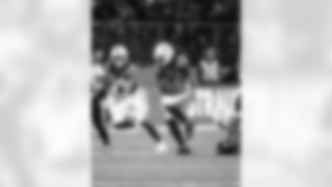 RB Jonathan Taylor #28