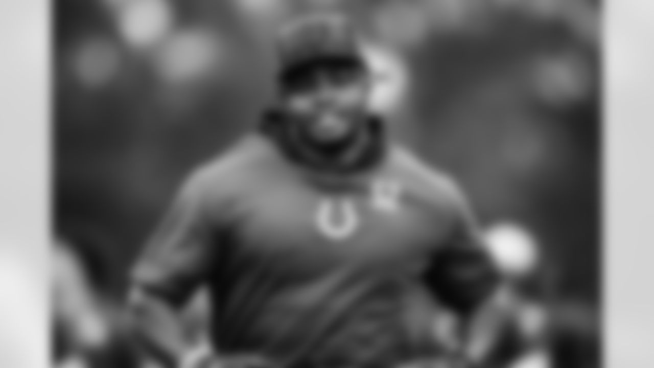DE Samson Ebukam #52