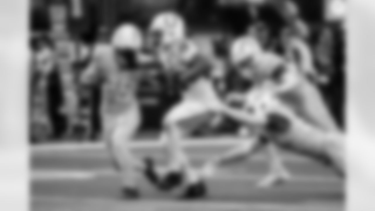WR Ashton Dulin #16 and RB Jonathan Taylor #28