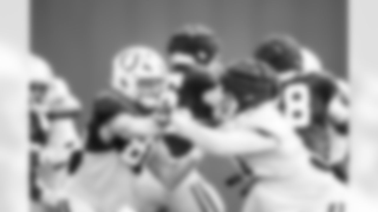 TE Will Mallory #86 and DE JT Tuimoloau #91