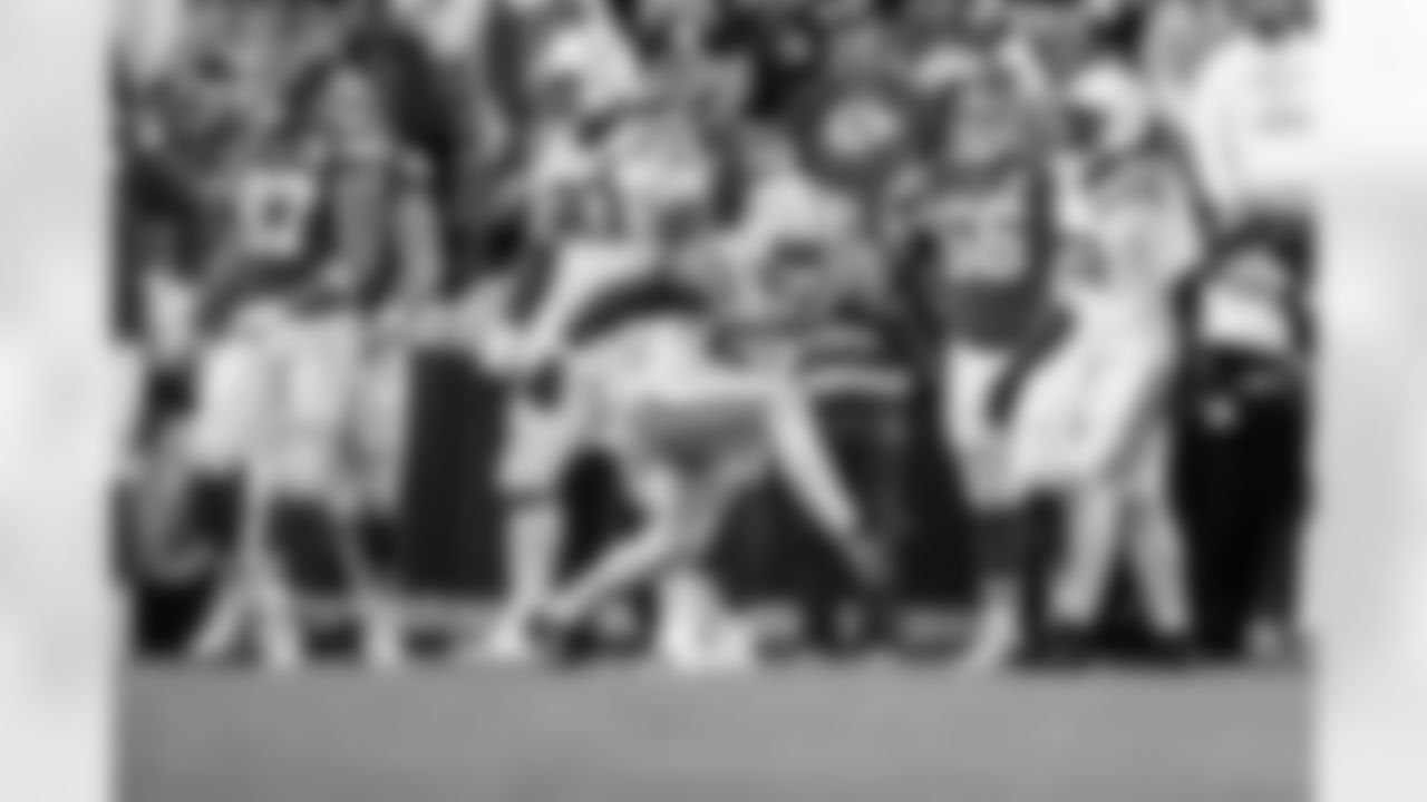 DE Samson Ebukam #52