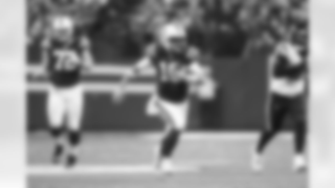 10 QB Gardner Minshew
