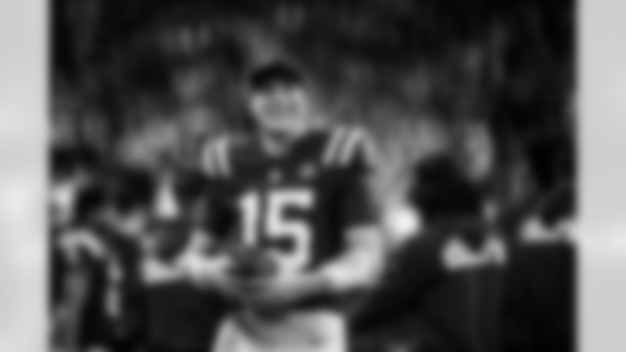 QB Riley Leonard #15