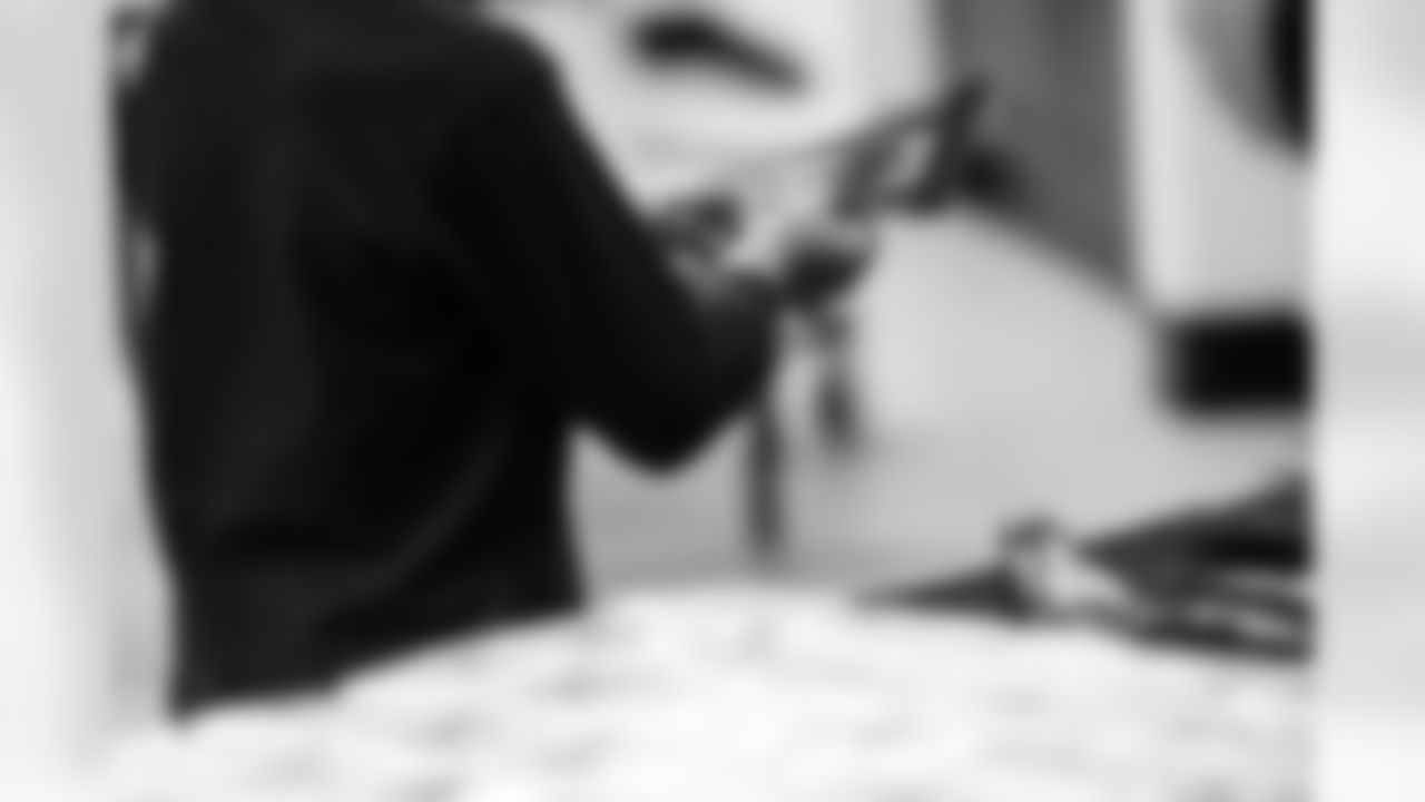 2025_1028_A_Longer_Table_57320