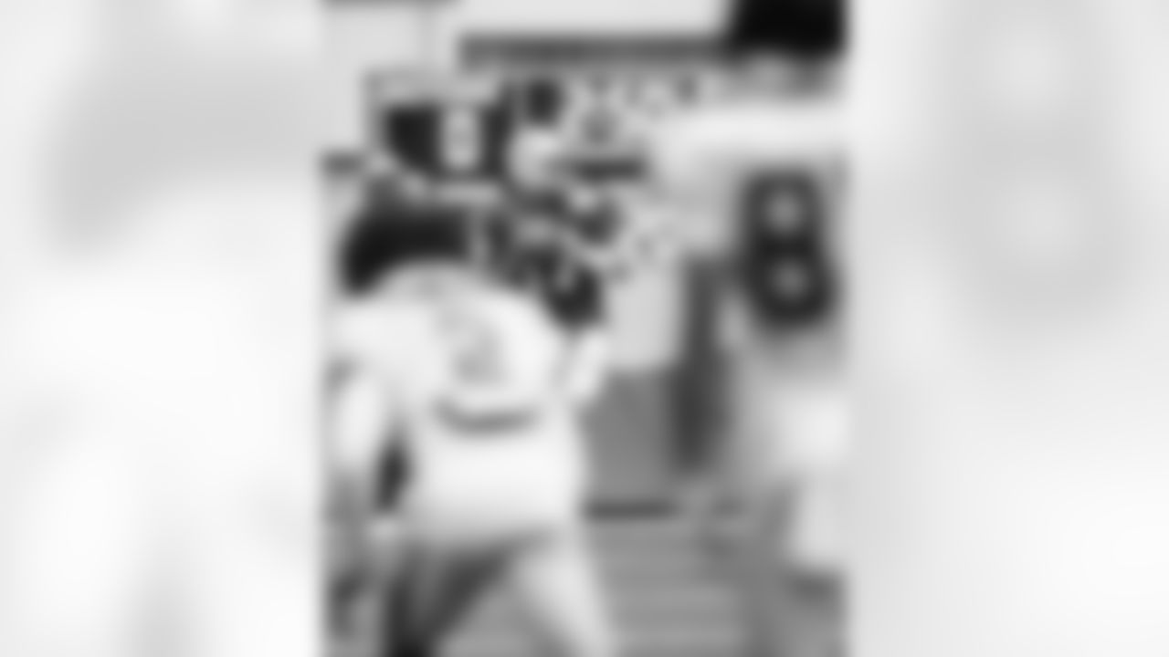 QB Philip Rivers #17