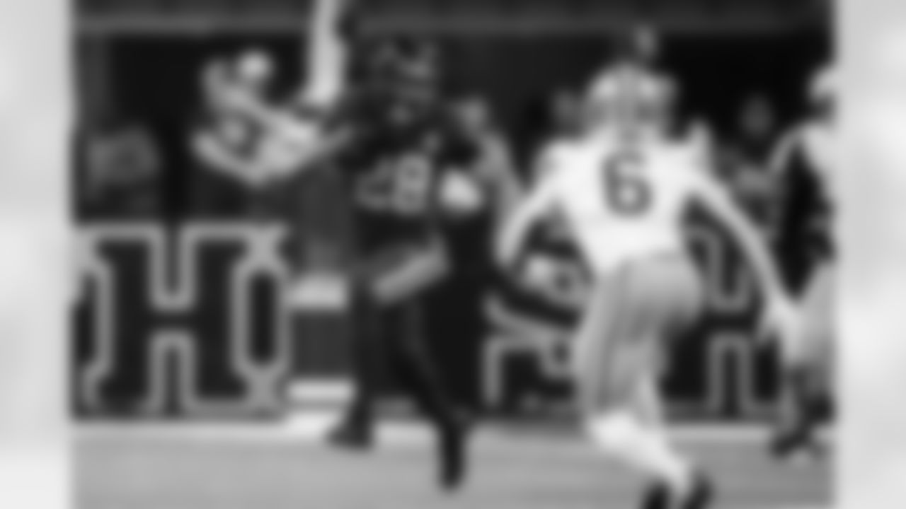 RB Jonathan Taylor #28