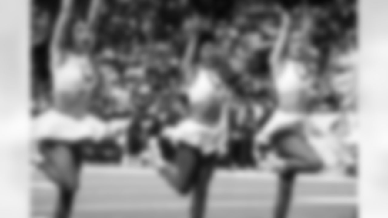 Victoria V., Jada W. and Hannah O.