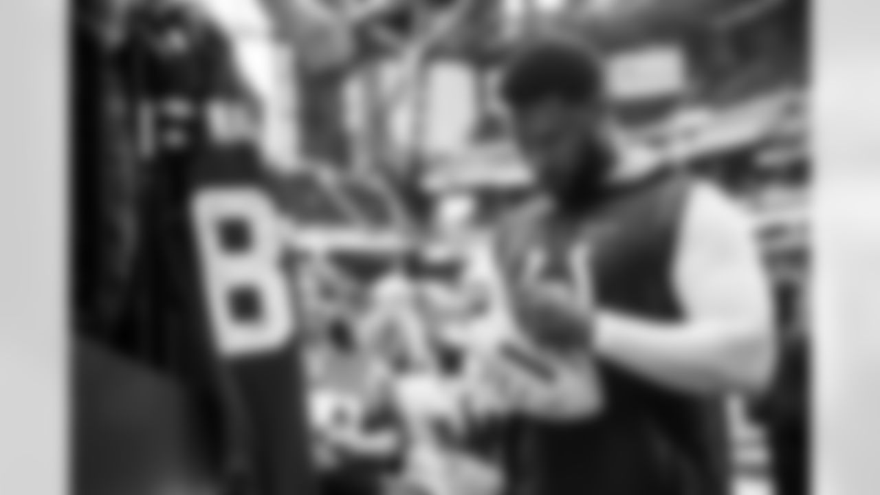 DT DeForest Buckner #99