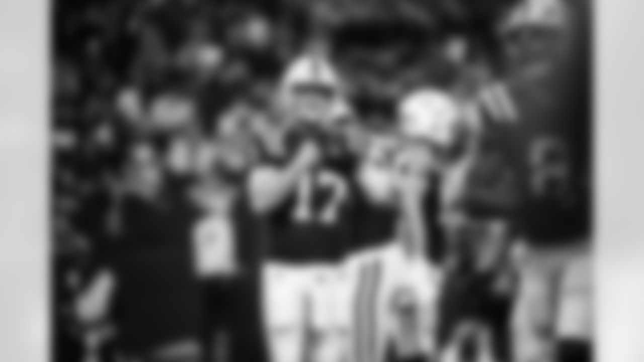 QB Philip Rivers #17