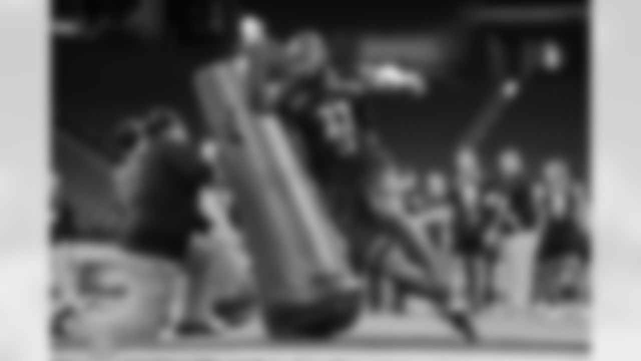 North Carolina State linebacker Germaine Pratt runs a drill at the NFL football scouting combine in Indianapolis, Sunday, March 3, 2019. (AP Photo/Michael Conroy)