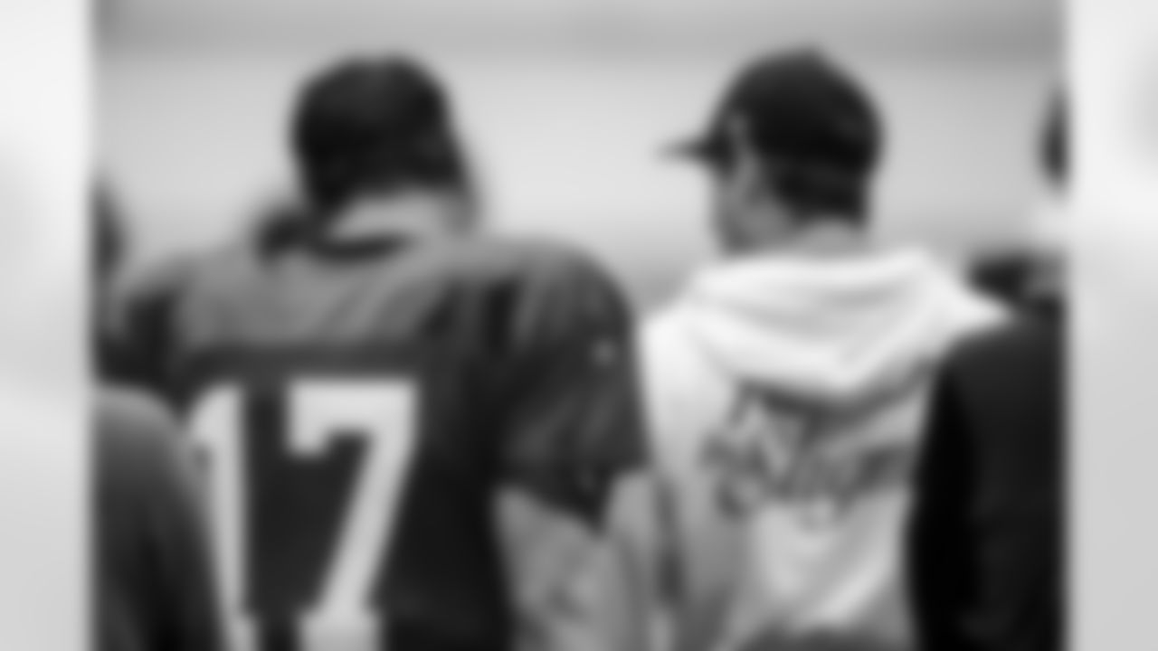 QB Daniel Jones #17 and Shane Steichen Head Coach