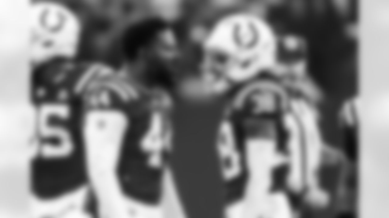 LB Zaire Franklin #44 and CB Chris Lammons #38