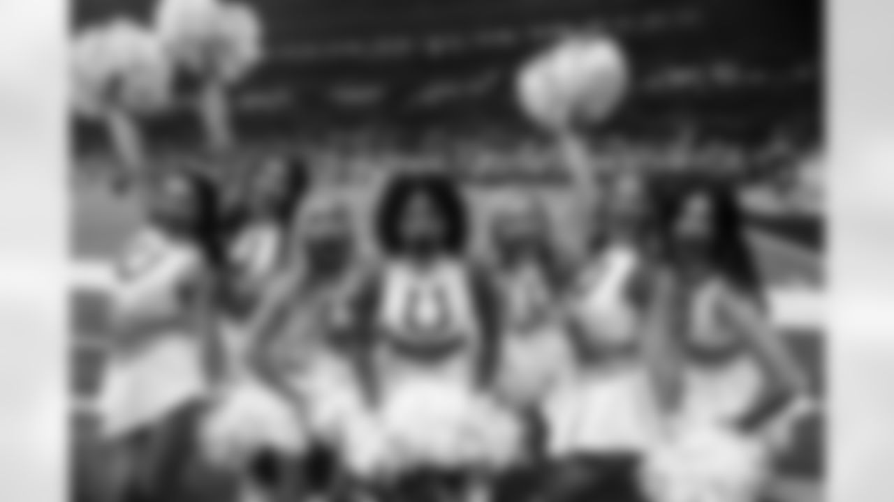 Natsume N., Laura P., Jamie H., Jada W., Mary K., Maddy O. and Victoria F.