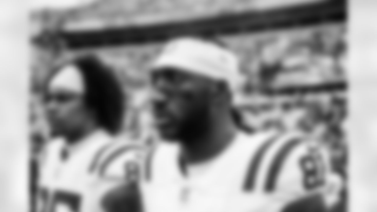 TE Mo Alie-Cox #81