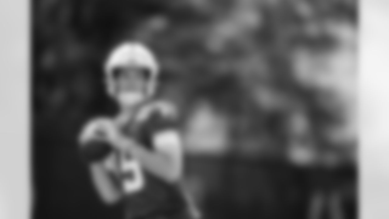 QBRiley Leonard#15