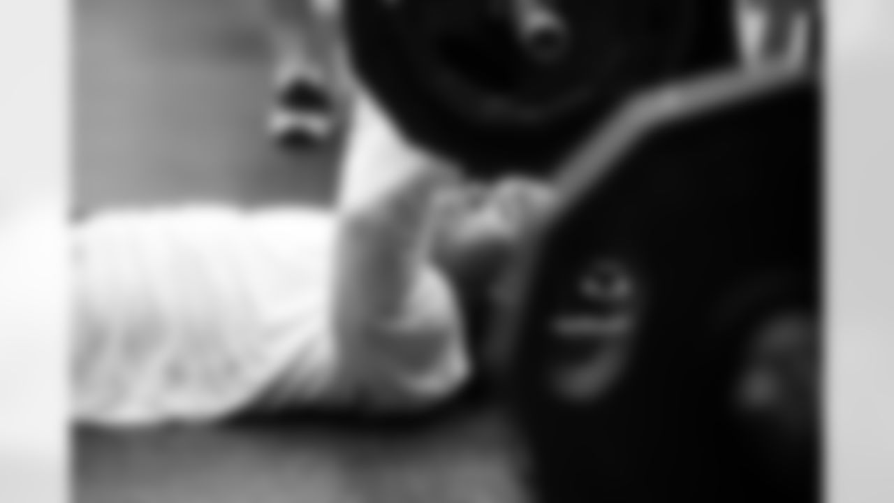 LB Buddy Johnson #59