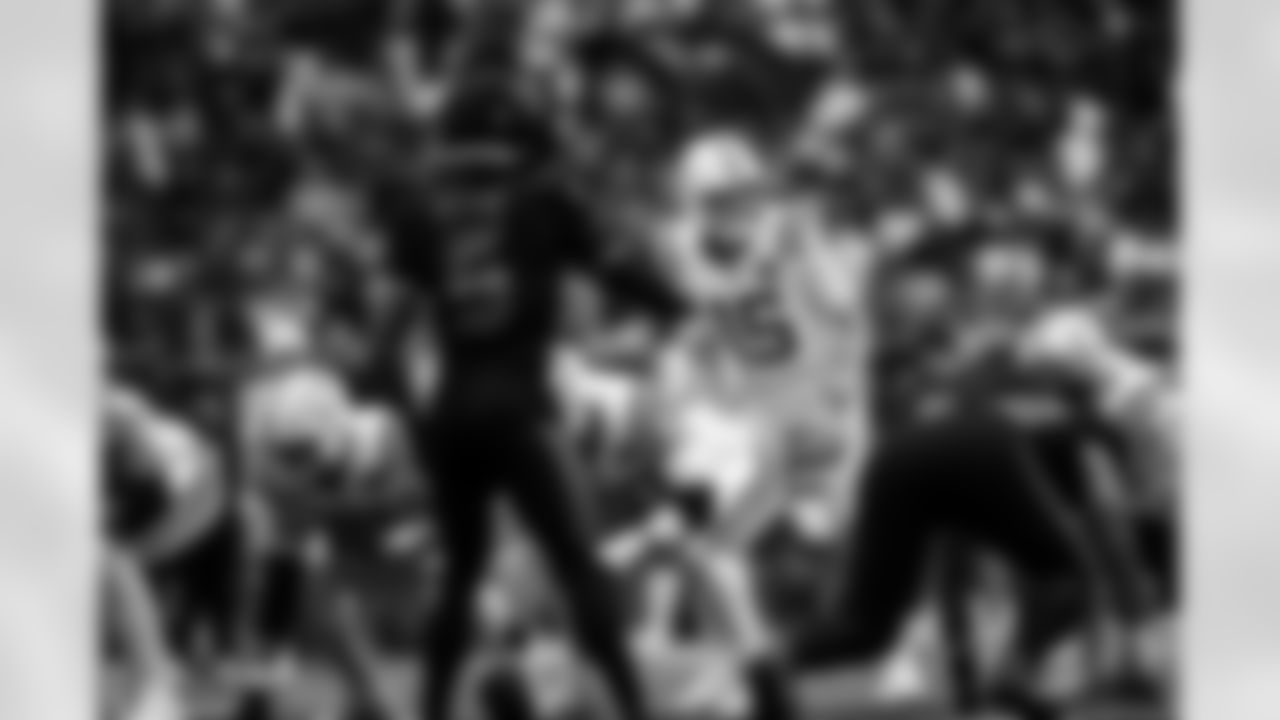 QB Riley Leonard #15