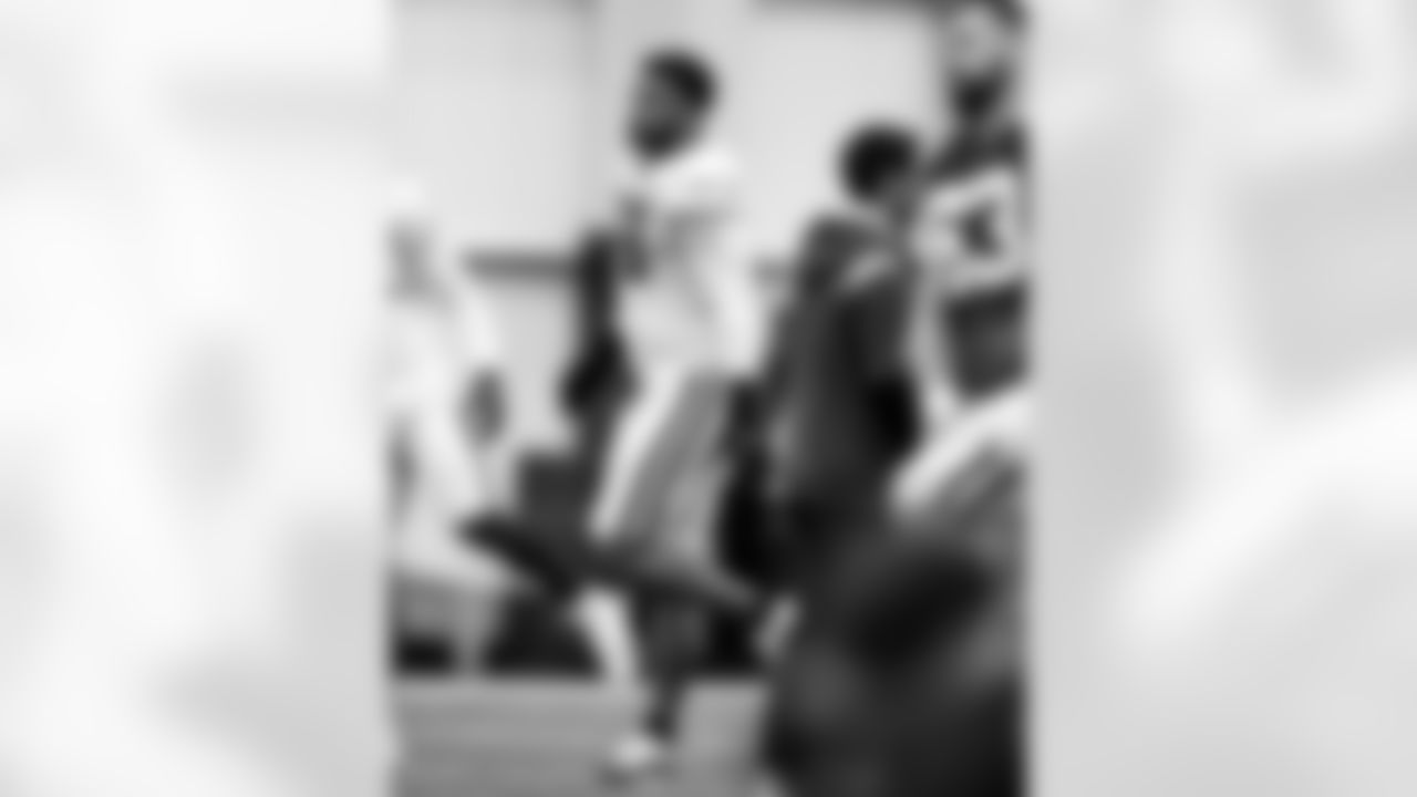 DT DeForest Buckner #99