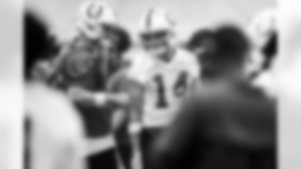 QB Daniel Jones #17 and WR Alec Pierce #14