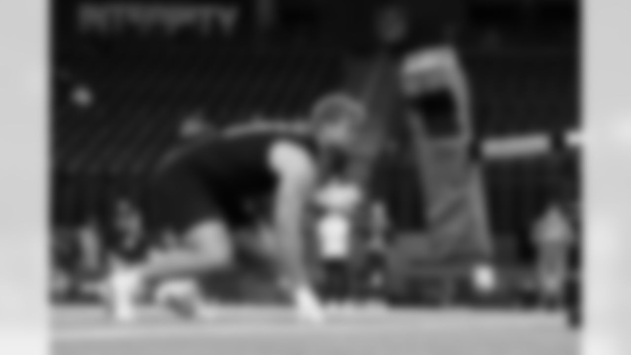 Stanford tight end Sam Roush (21) participates in a drill during the 2026 NFL Scouting Combine on Friday, February 27, 2026 in Indianapolis, Indiana. (Cooper Neill/NFL)