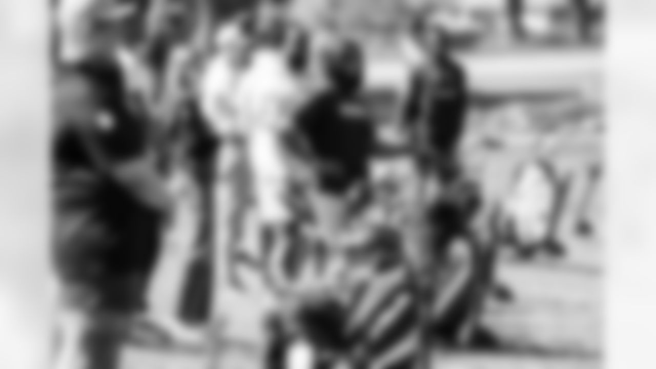 DE Kwity Paye #51 and DE Samson Ebukam #52