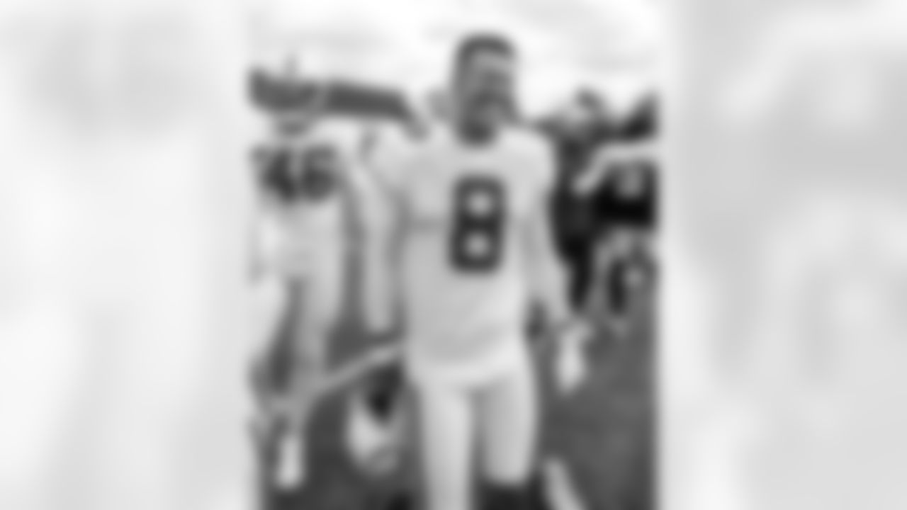 LS Luke Rhodes #46, P Rigoberto Sanchez #8 and Brian Mason Special Teams Coordinator