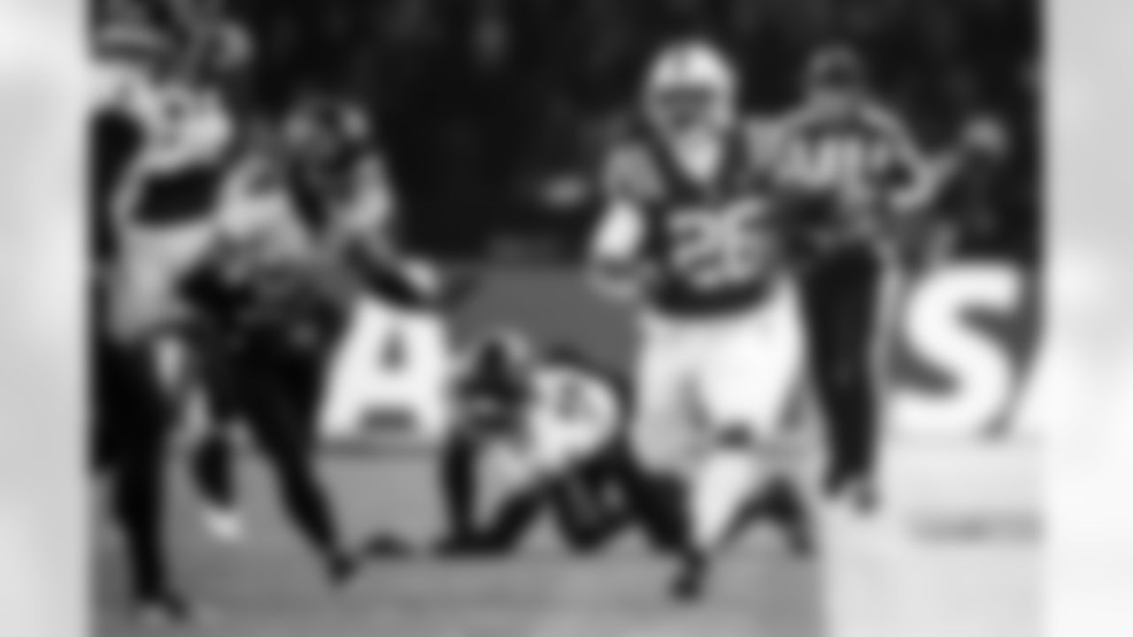 RB Ameer Abdullah #26