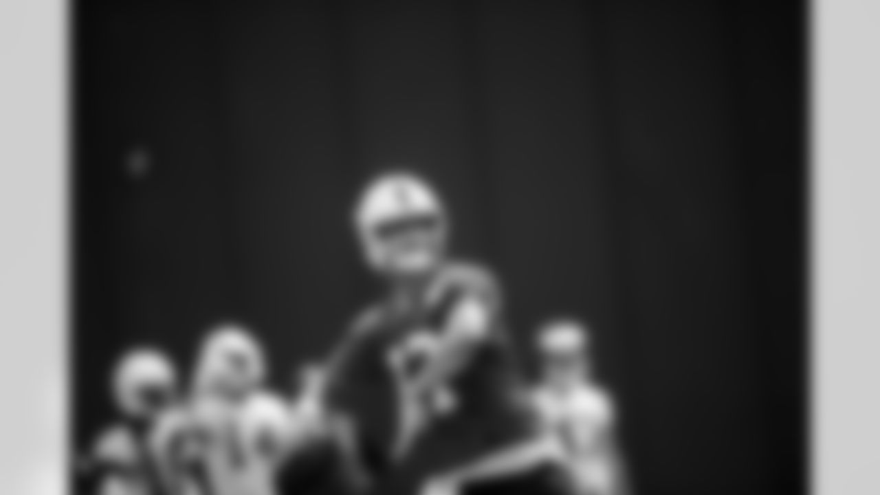 QB Daniel Jones #17