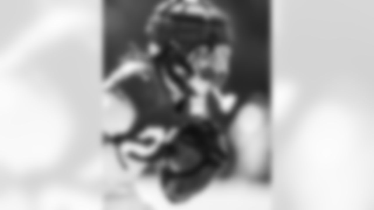 RB Trey Sermon #27