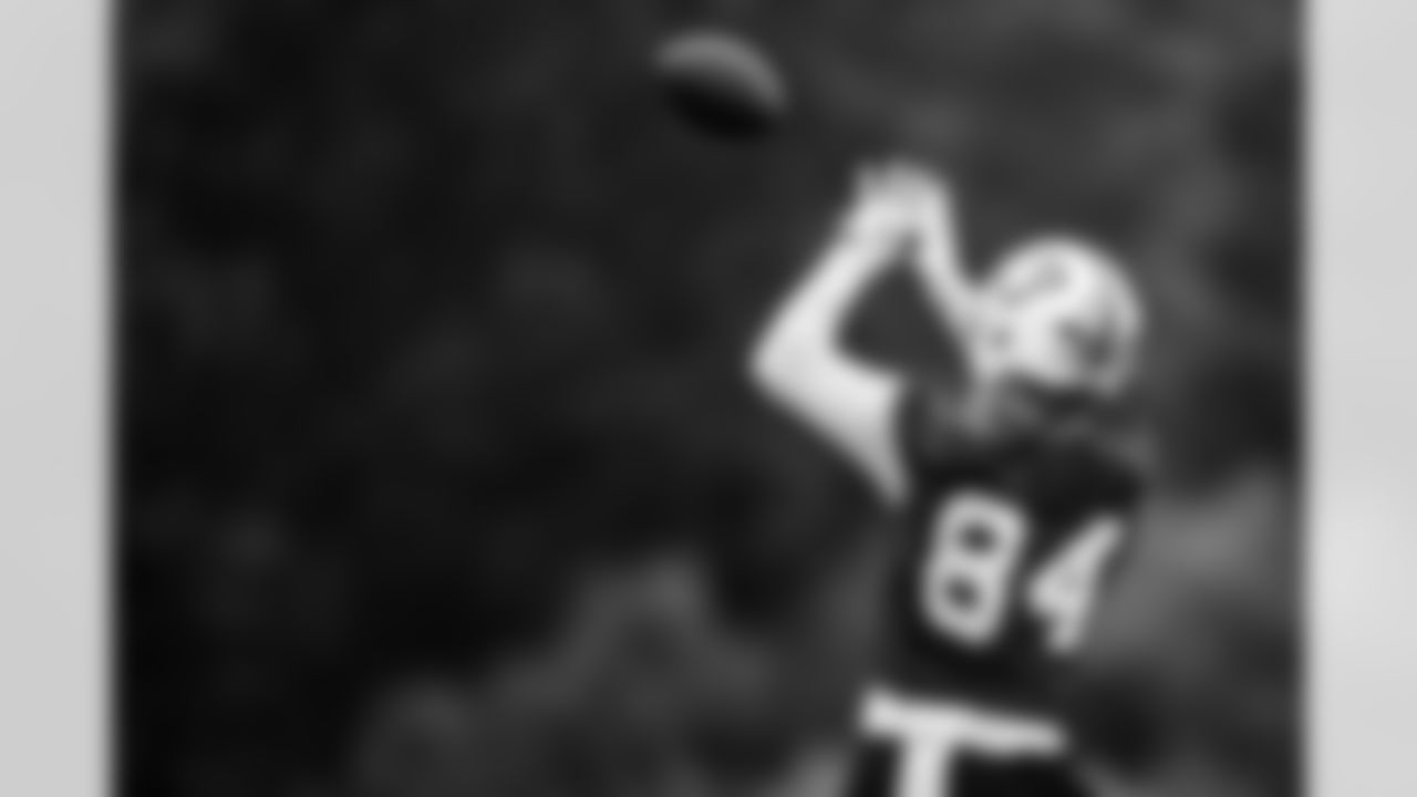 TE Tyler Warren #84