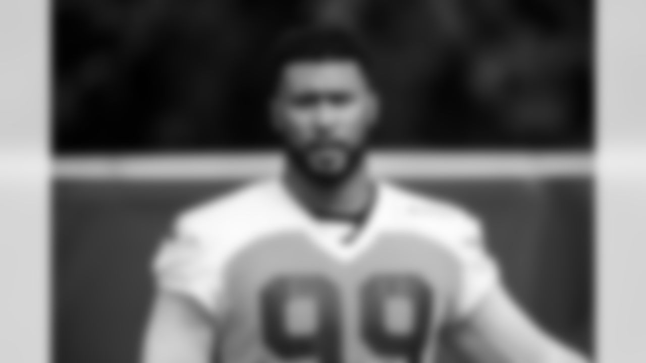 99 DT DeForest Buckner