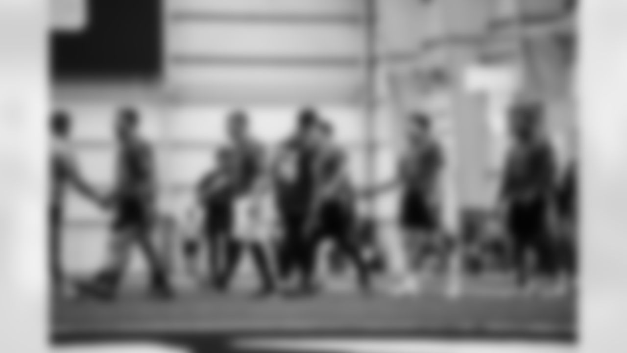 LB Anthony Walker #54