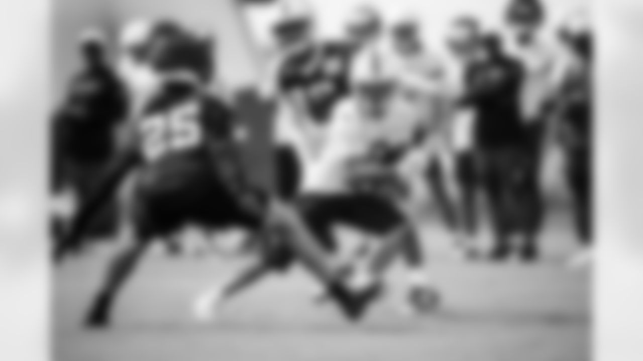 CB Alex Johnson #39 and WR Anthony Gould #6