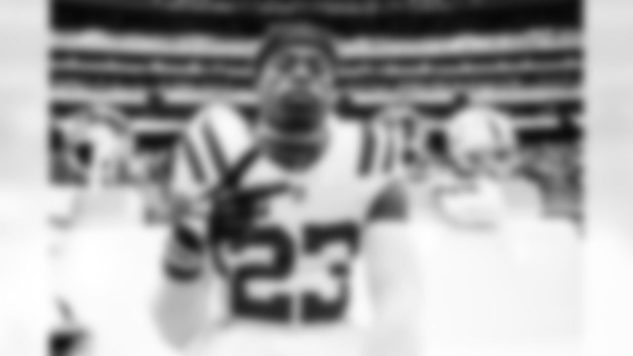 CB Kenny Moore II #23