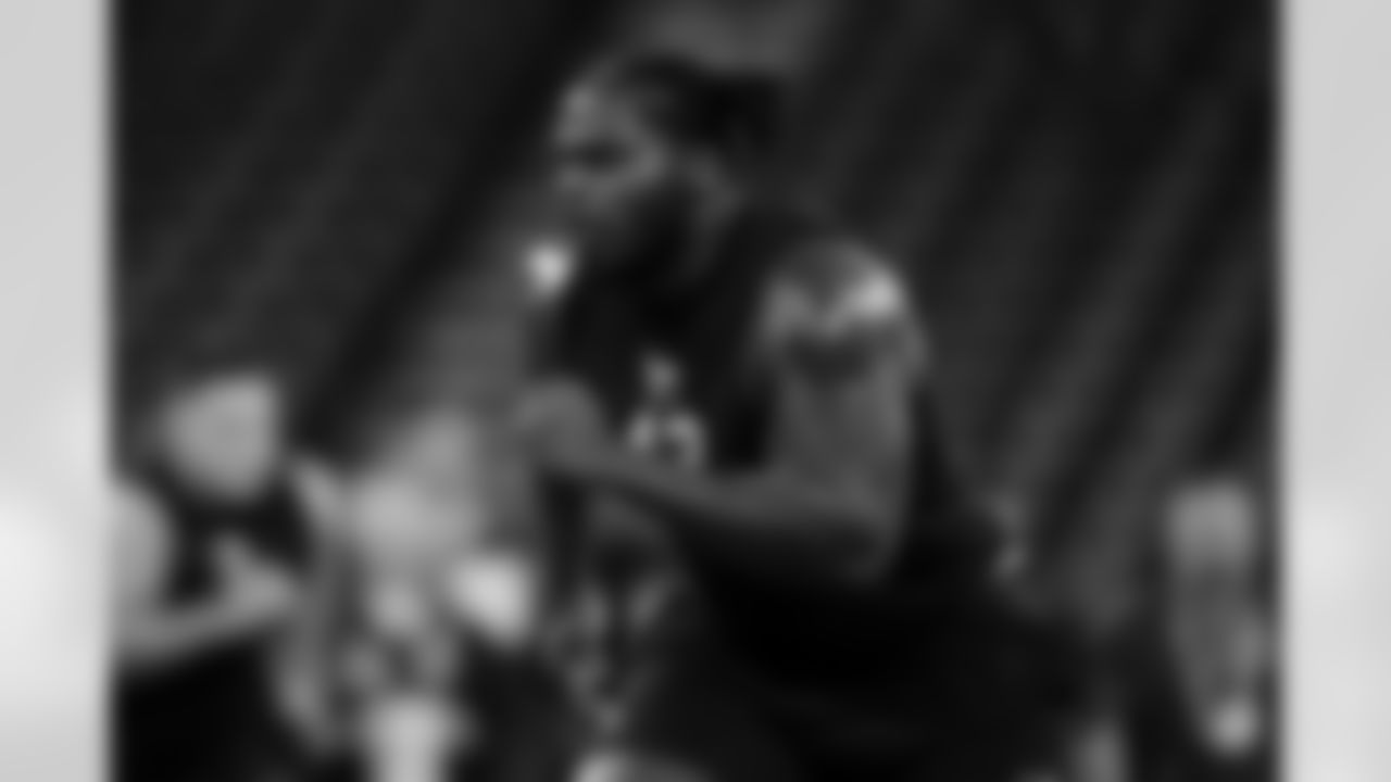 Alabama offensive lineman Jaeden Roberts (43) participates in a drill during the 2026 NFL Scouting Combine on Sunday, March 1, 2026 in Indianapolis, Indiana. (Cooper Neill/NFL)