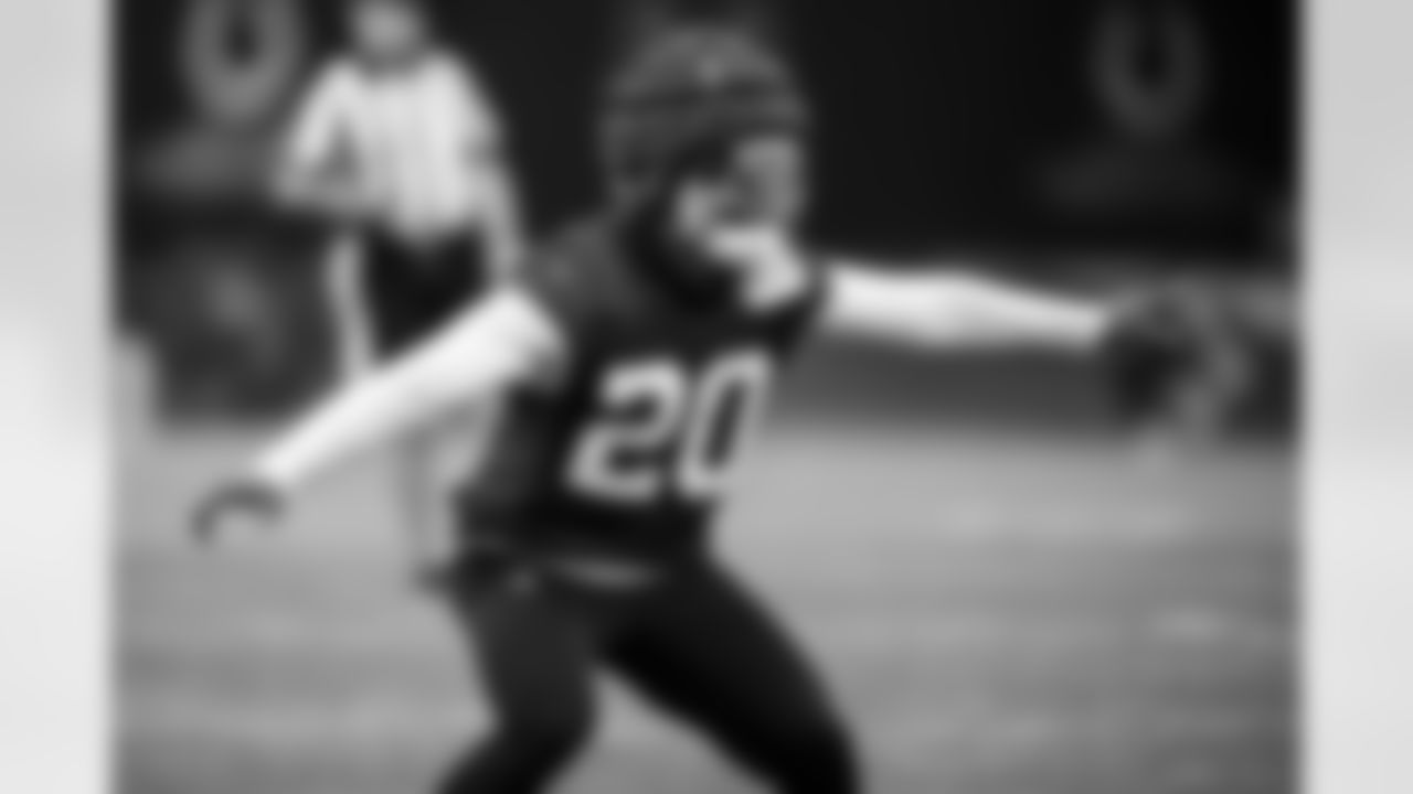 S Nick Cross #20