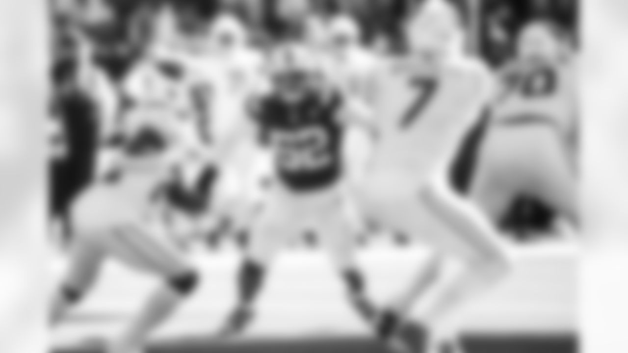 DL Samson Ebukam #52