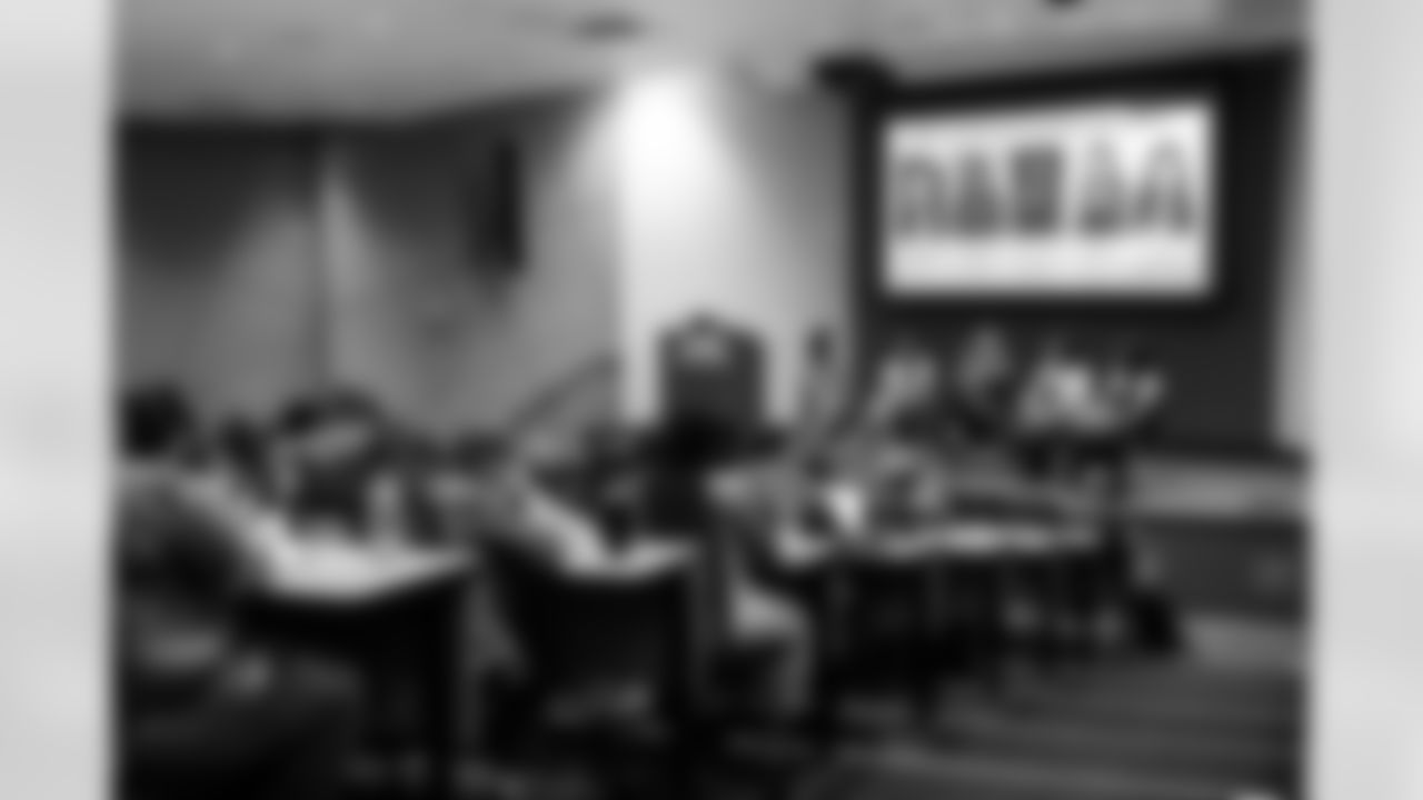 2025_0516_BTS_Inside_The_Huddle_2077
