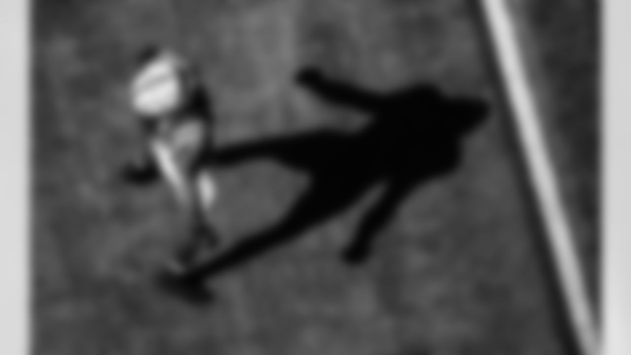 LB Buddy Johnson #59