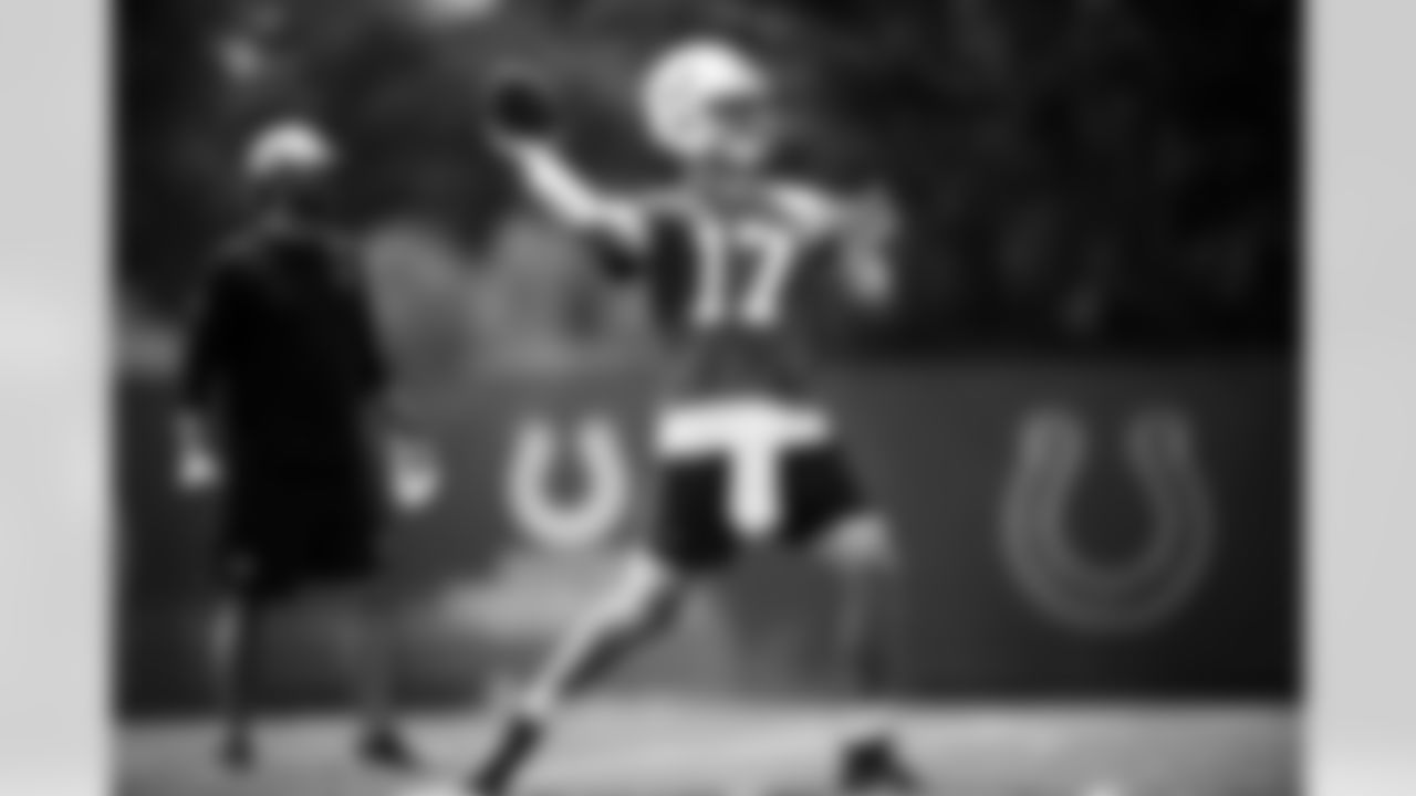 QB Daniel Jones #17
