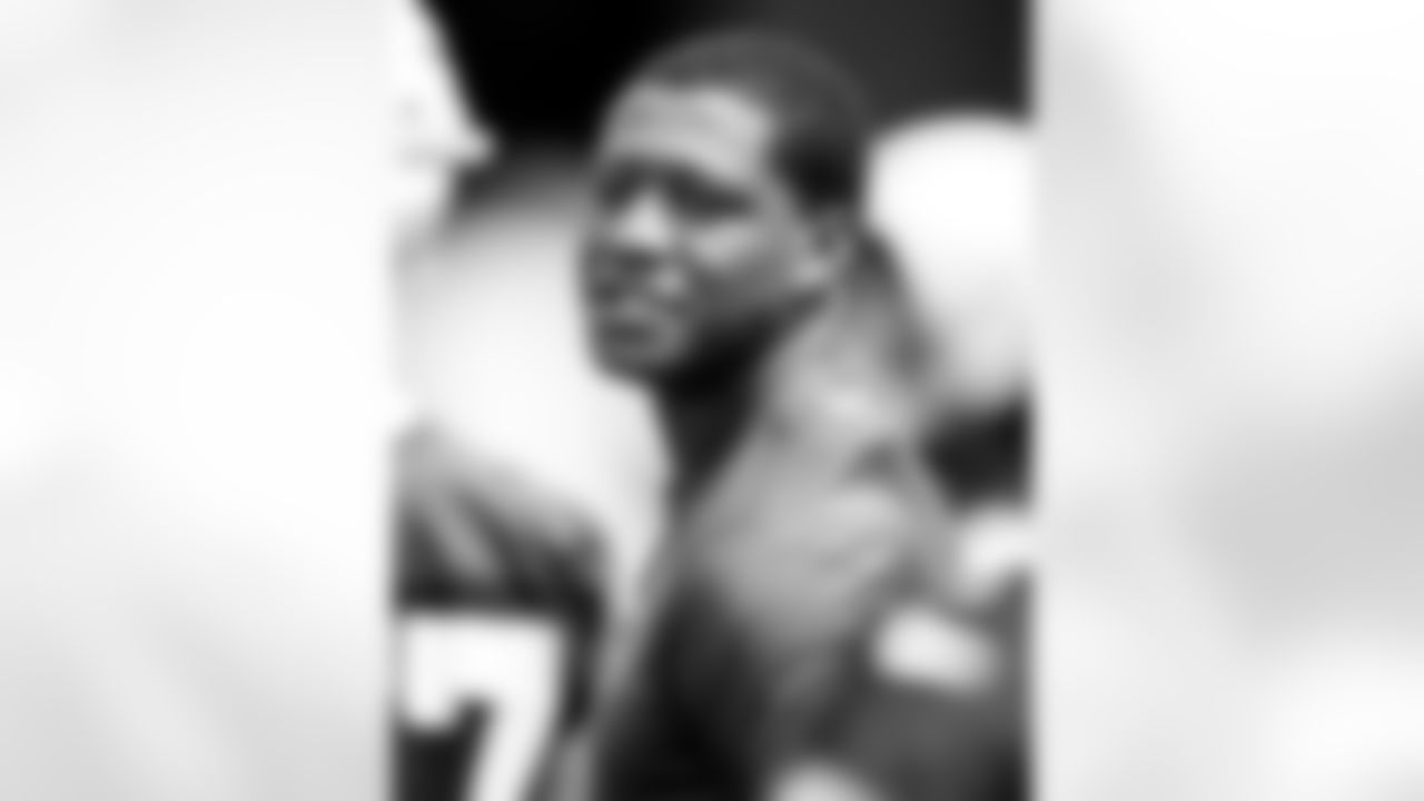 CB Jaylon Jones #40