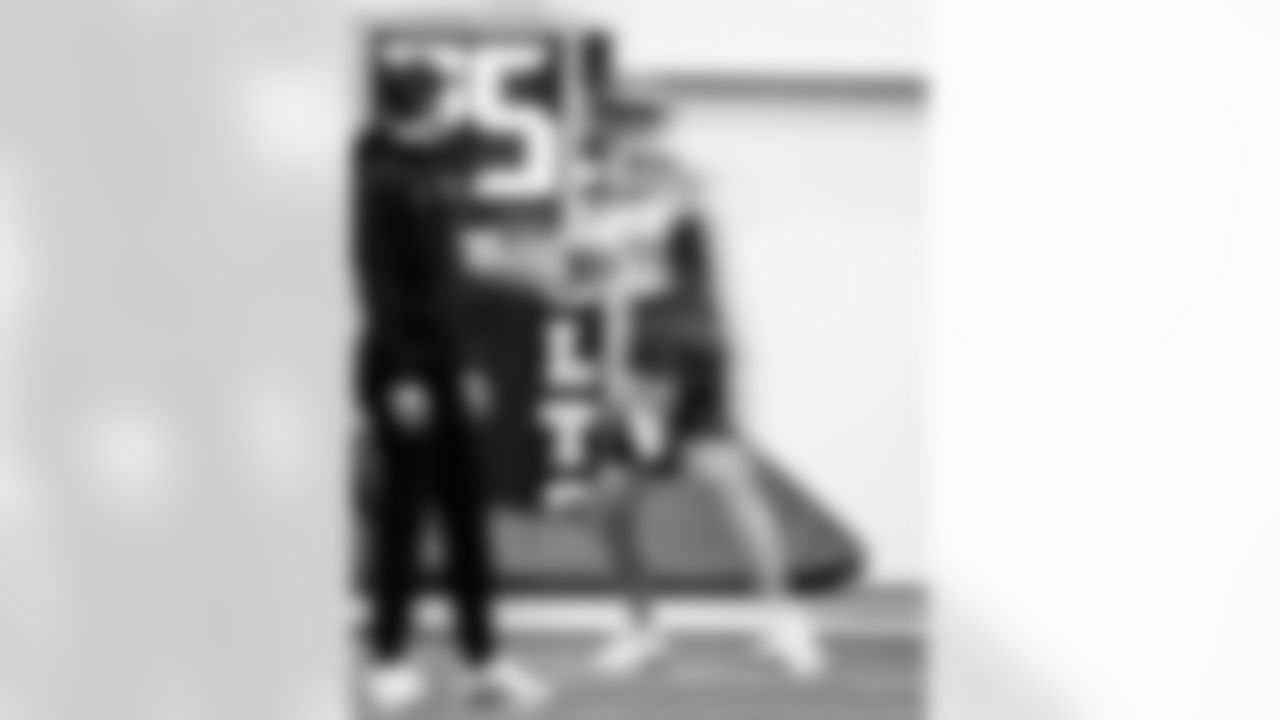 QB Phillip Rivers #17