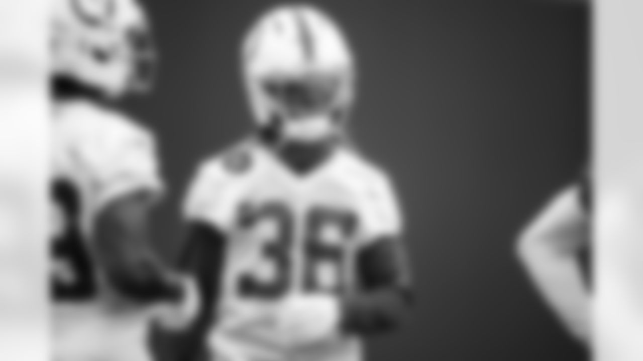 CB B.J. Mayes #36