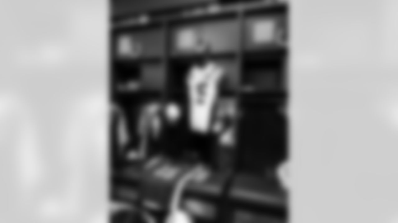 QB Riley Leonard #15