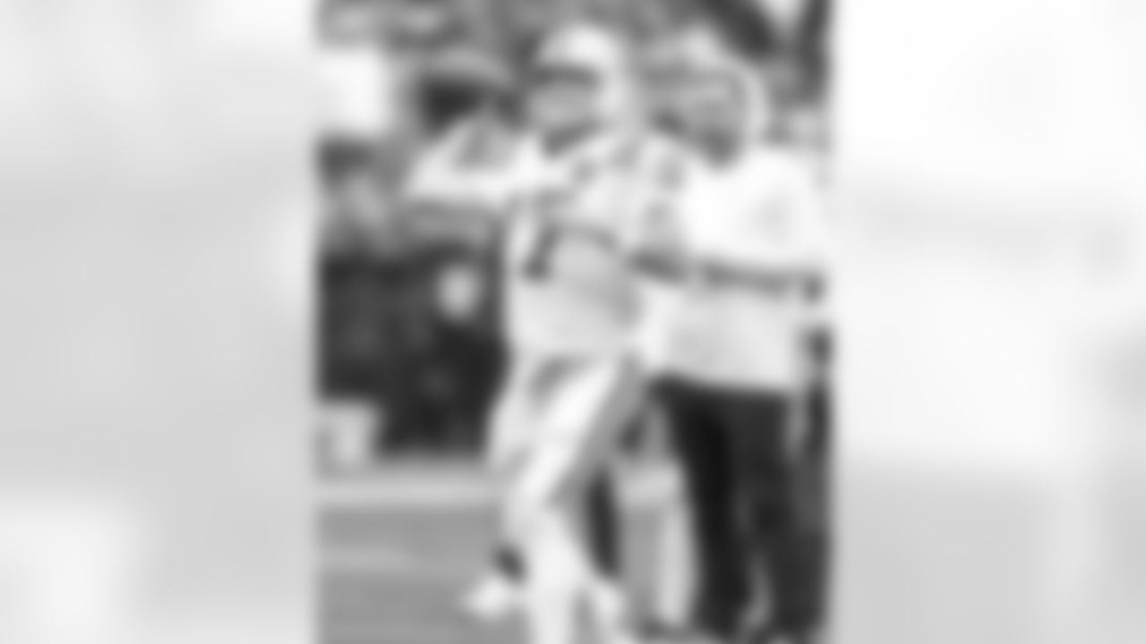 2025_1214_SEA_Pregame_0030