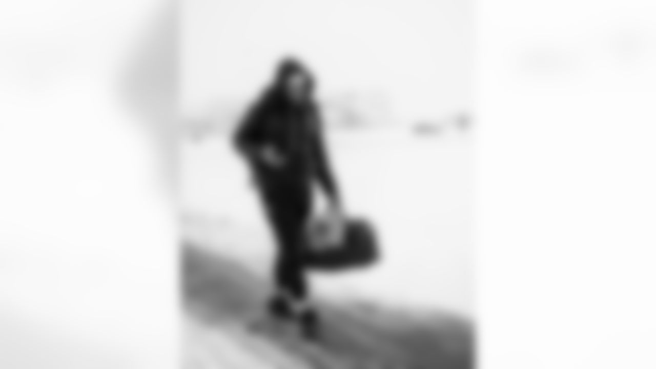 CB Cameron Mitchell #43