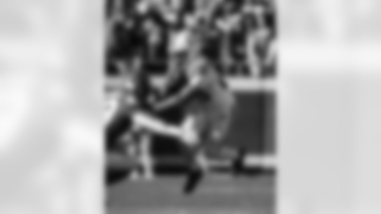 RB Jonathan Taylor #28