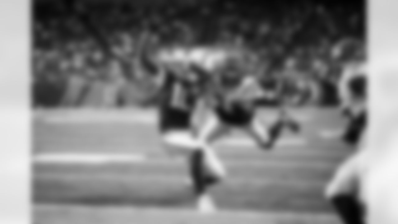 WR Adonai Mitchell #10