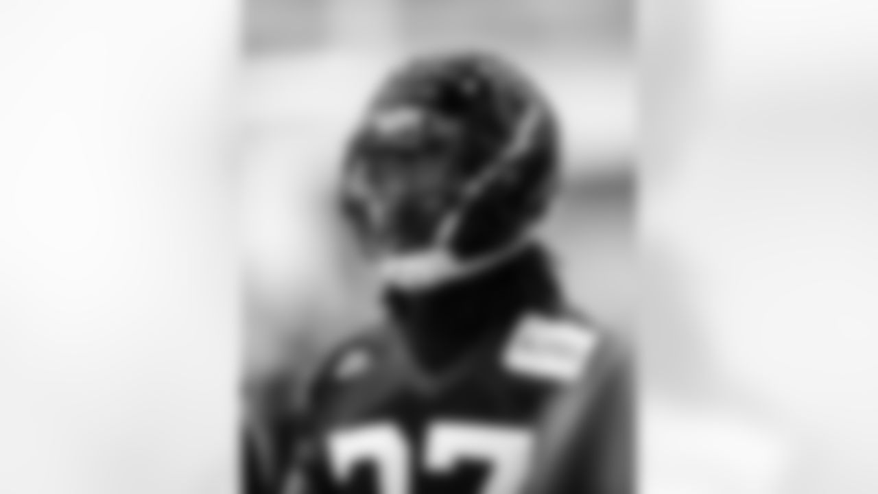 RB Ulysses Bentley IV #37